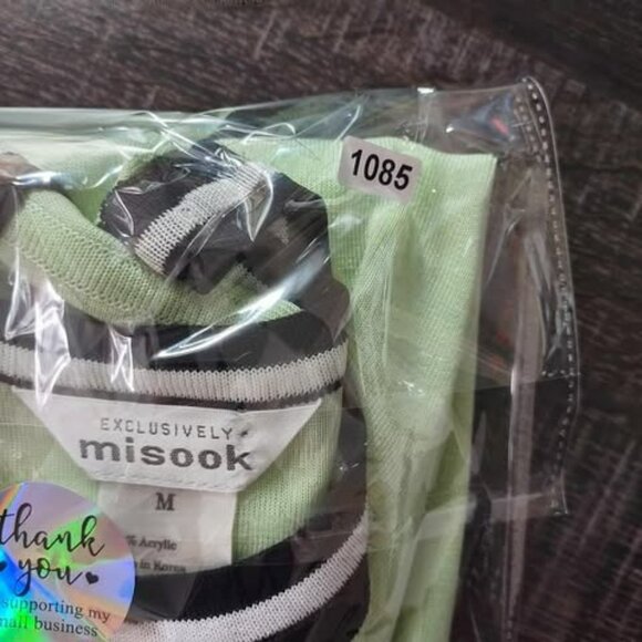 Exclusively Misook Sleeveless Top M Pastel Green Shirt Stretchy Retro preppychic - Picture 8 of 9